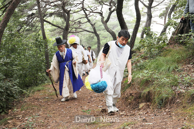 안동국제탈춤페스티벌 시작 알리는 강신(降神) 마당