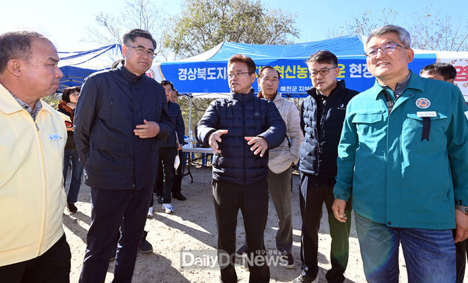 이철우 도지사, 5일 문경․예천의 논 타작물 재배단지 및 디지털 혁신 농업타운 시찰