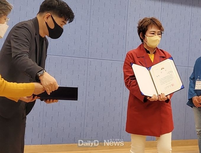 문경시 문화관광해설사 황유빈, 전국 문화관광해설사 스토리텔링대회 동상 수상