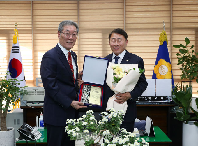 안동시의회 김상진 의원, 2022년 경상북도 의정봉사대상 수상