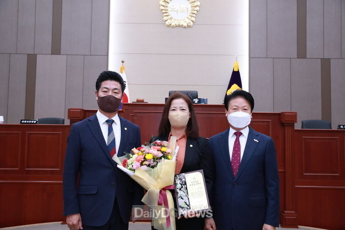 성주군의회 이화숙 의원, 경상북도 의정봉사대상 수상