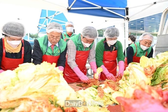 김천시새마을회, 사랑의 김장김치 나눔 행사 개최