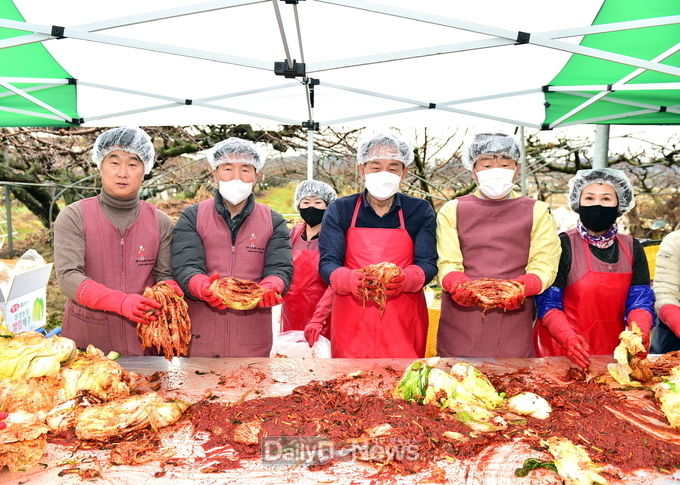 한여농 문경시연합회, 사랑의 김장 나눔 행사
