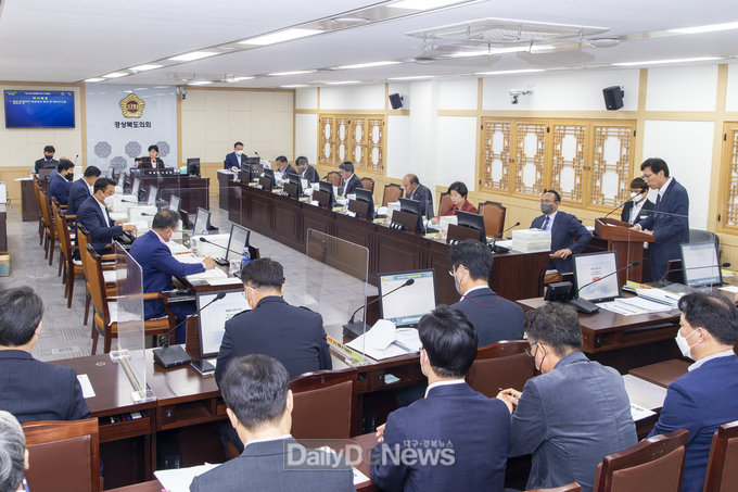 경북도의회 예결특위, 2023년도 예산안 종합심사 돌입