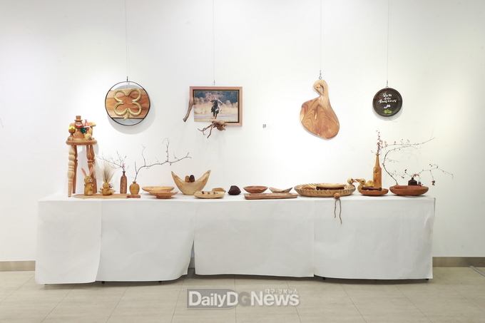 예천군청 갤러리에서‘제8회 경진예술촌 정기작품전’개최