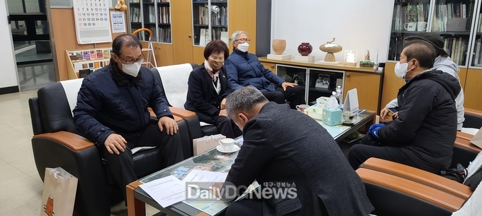 이창희씨 기탁유물 2,150점, 상주박물관에 기증 전환