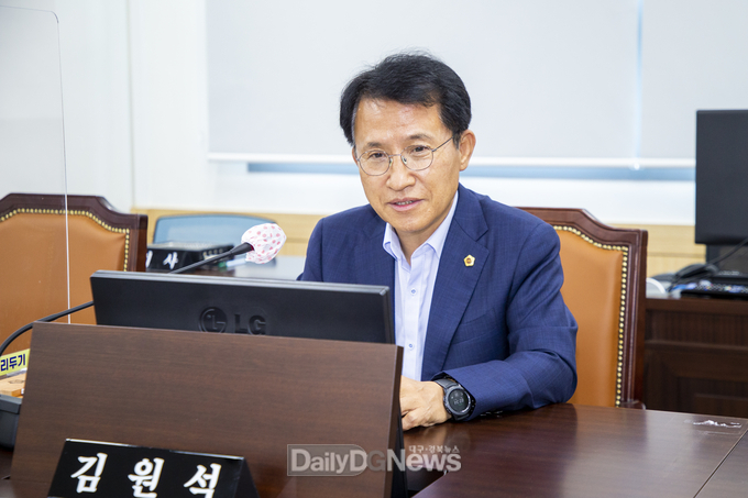 김원석 도의원