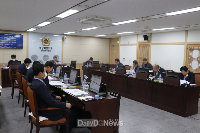 경북도의회 건설소방위, 22년도 제2회 추가경정 예산안 등 심사