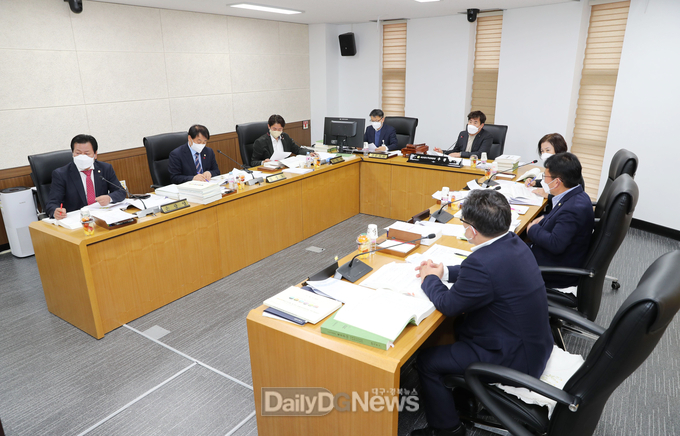 안동시의회 예결특위, 2023년도 예산심사 돌입
