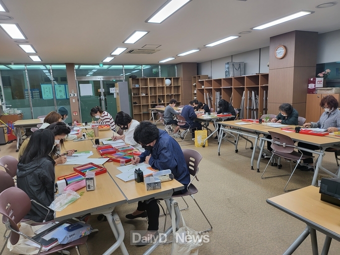 청도군 여성회관, 하반기 프로그램 33과정 수료