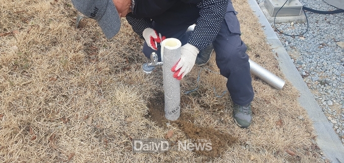 생태휴양펜션 동파 방지 위한 수도배관 보온 작업 실시