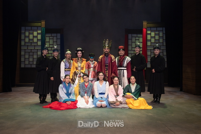 10大 뉴 브랜드 활용 창작극‘천년의 물결’성료