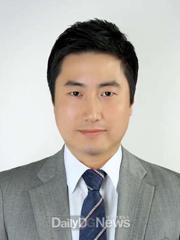 대구 북구청장 표창을 수상한 민동기 대구보건대 교수. (사진=대구보건대 제공)