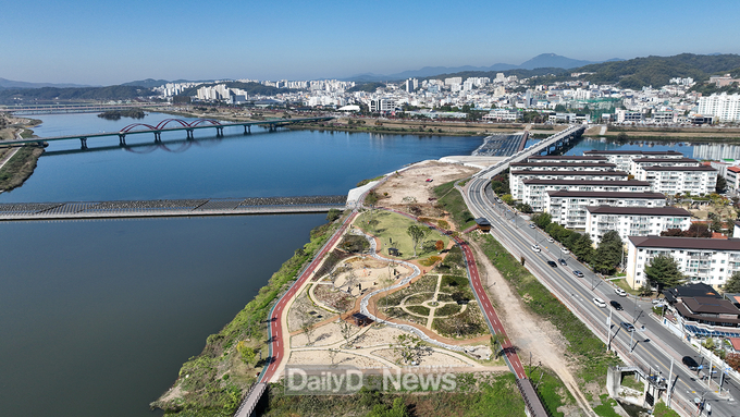 낙동강 낙천공원 및 배롱나무, 모감주나무 특화 가로숲길 조성