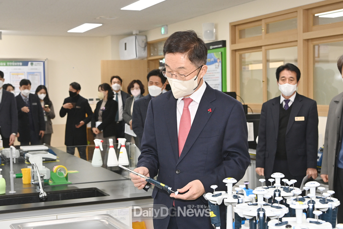 임종식 경북교육감, 직업교육‘취업’우수 학교 격려