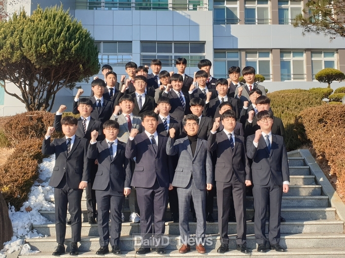 상주공고, 2022년 공무원 총 43명 합격!