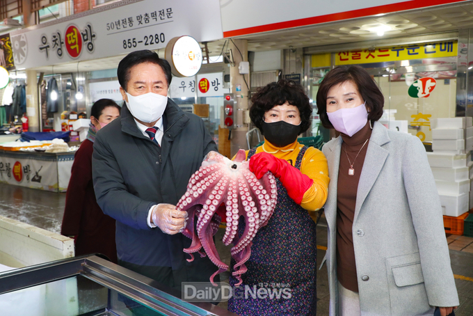 안동시, 오는 18일까지 부서별 장보기 실시(중앙신시장, 구시장, 용상시장, 풍산시장)