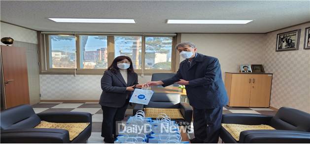 환동해산업연구원, 설명절 맞이 ‘위문품 전달’