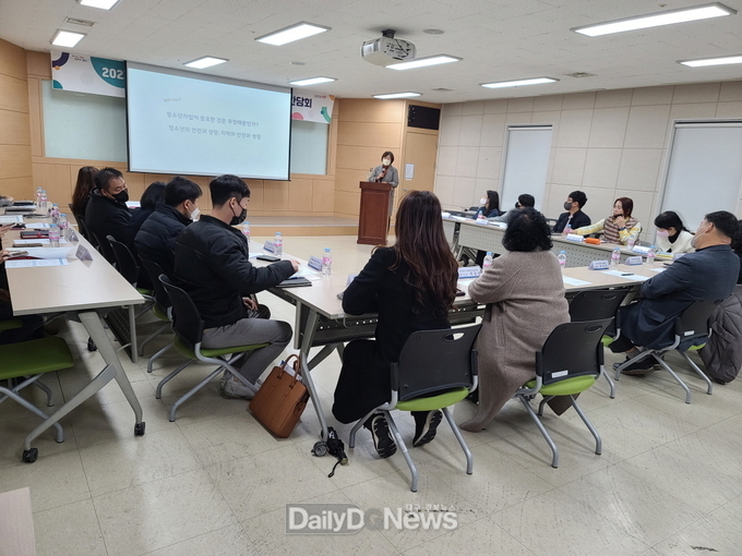 지난 13일 포항시 보호 종료 아동 지원 관련 6개 유관기관이 모여 간담회를 개최했다.