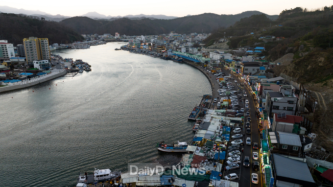 영덕군, ’강구항 영덕대게거리 공영주차장‘ 전면 무료화