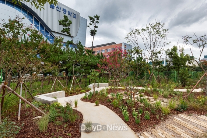 한국수목원정원관리원,3. 2022 정원드림프로젝트 대상 수상작(울산 달빛공원)