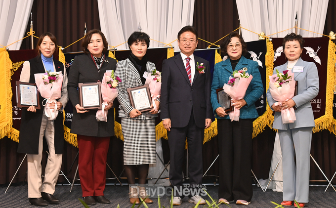 경상북도여성기업인협의회 제9․10대 회장 이․취임식 개최