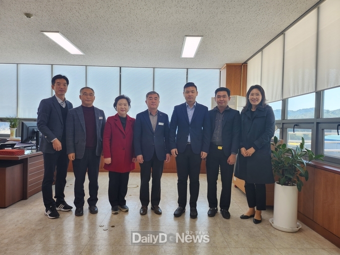 캄보디아 대사관과 노동직업훈련부 관계자 봉화군 방문