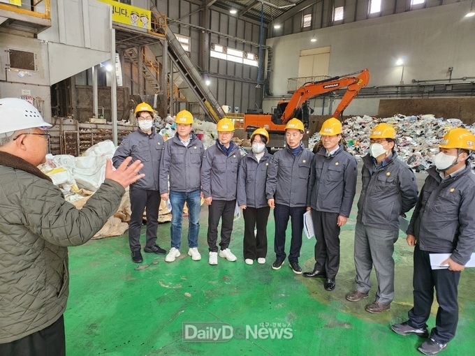 포항시의회 복지환경위원회 현장방문(재활용선별장)