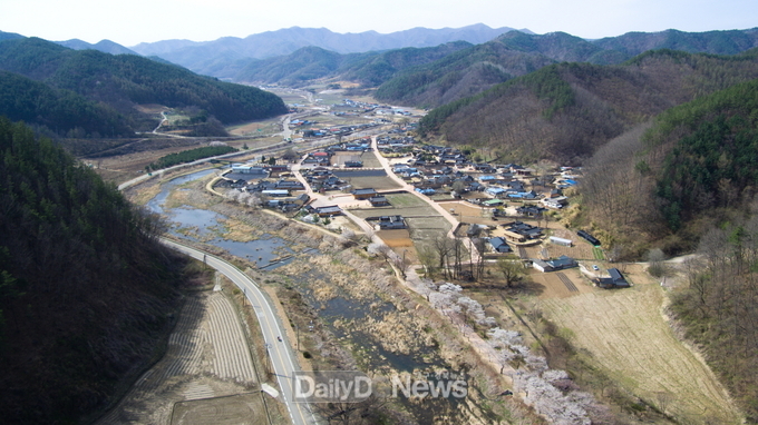 청송군, 문화관광으로 미소짓는 상생 경제 실현-덕천마을 한옥스테이 활성화 사업
