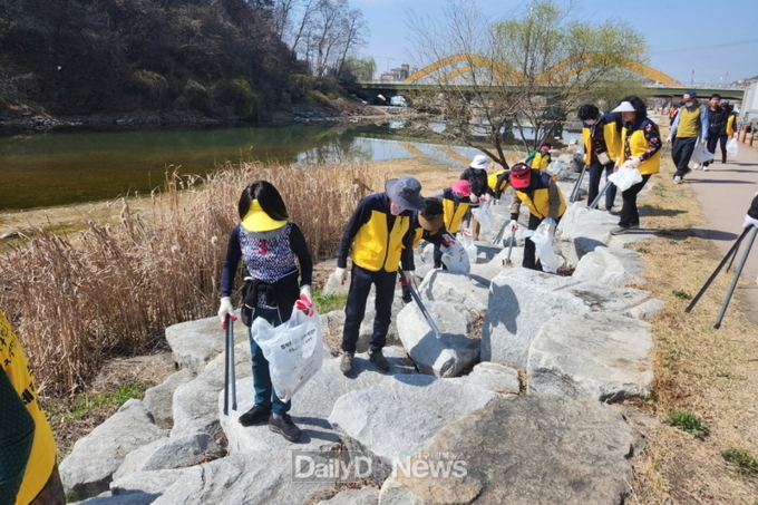 세계 물의 날 맞아 하천 주변 대청결 운동 전개