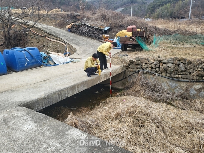 군위군, 소규모 공공시설 점검 사진