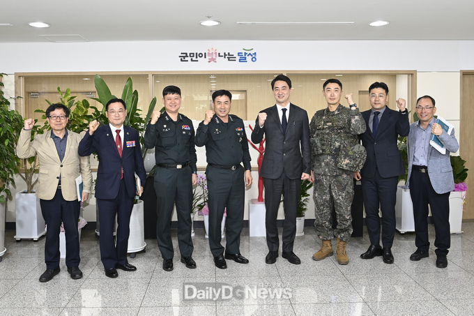 달성군은 지난 12일 ‘내 고장 영웅찾기’캠페인 동참을 위한 간담회를 열었다. (사진=달성군 제공)