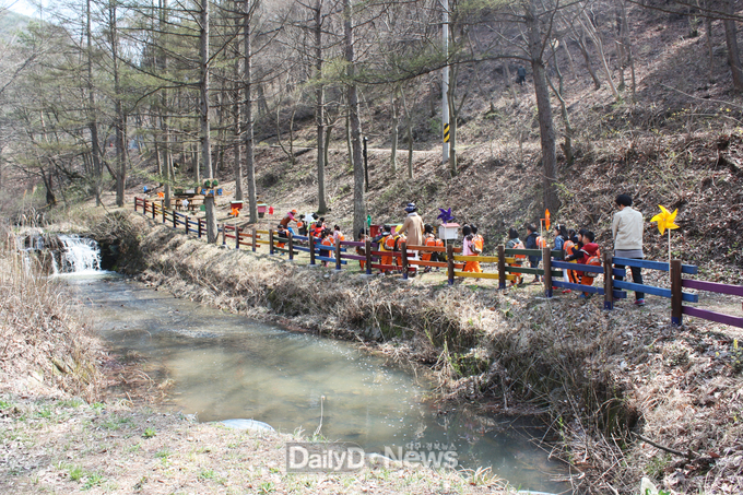 아이들 감성 일깨워주는 청송유아숲체험원