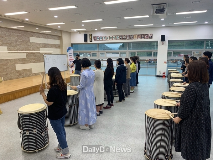 신나는 난타와 함께 스트레스 해소!