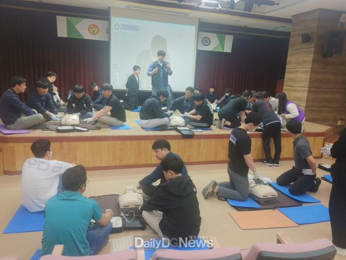 구미시설공단, 전 직원 대상 심폐소생술 및 자동심장충격기 사용법 교육 실시