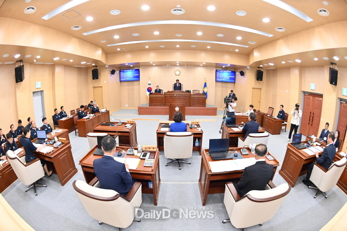 청송군의회, 제266회 정례회 개회