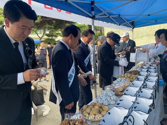 한국자유총연맹 청도군지회, 6.25 전쟁 음식 체험 시식회 행사