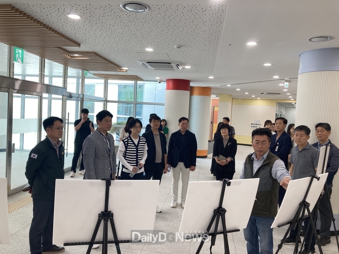 자치행정위원회 현장방문(포은오천도서관 현장 방문)