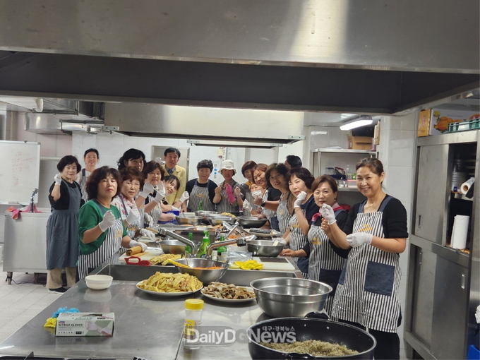 봉화군여성단체협의회, 수해복구 현장에 직접 만든 김밥 전달하며 온정 나눠