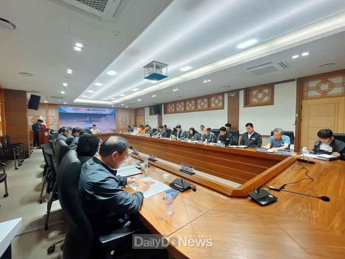군위군, 대구편입 축하 K-트롯 페스티벌 평가보고회 개최