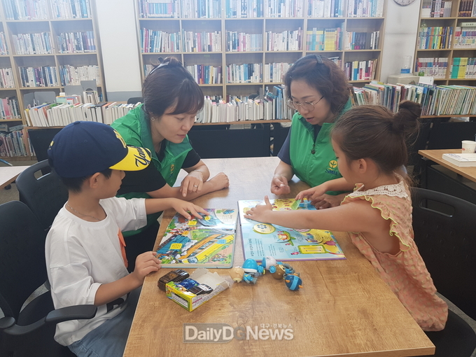 칠곡군, 도심 속 피서지 새마을작은도서관 운영