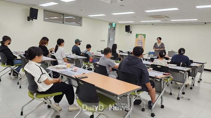 ‘바다의 보석, 씨글라스 리사이클링’ 운영