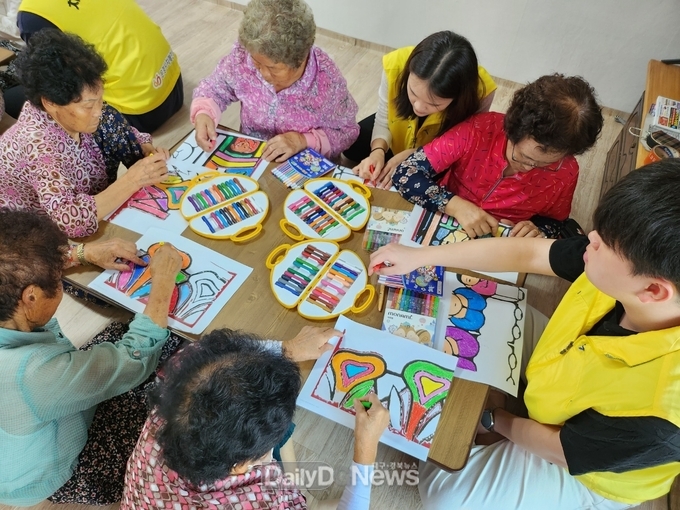 치매서포터즈 학생들과 함께하는‘행복 한마당’운영
