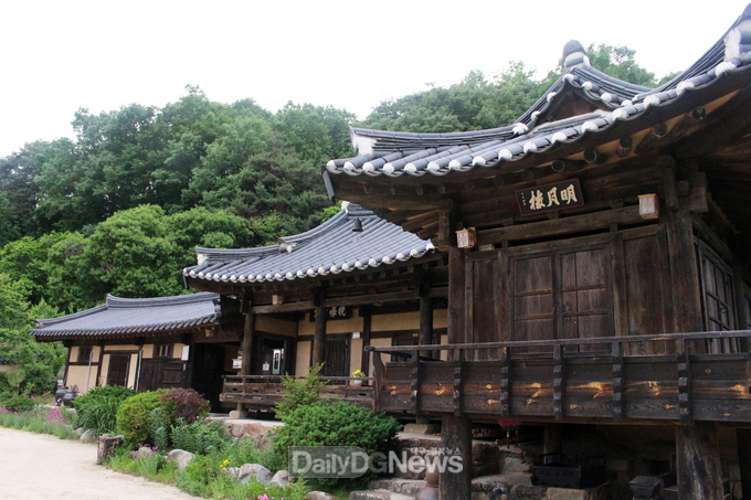만회고택 명월루