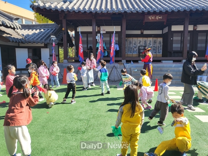 군위군 사라온이야기마을, ‘놀이열차 타고 과거여행 떠나자’ 가을프로그램 운영