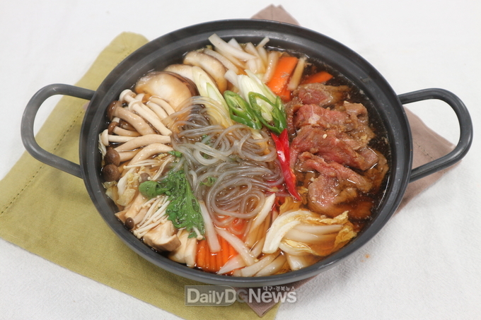  맛쉬룸 버섯특화메뉴(버섯소고기전골).