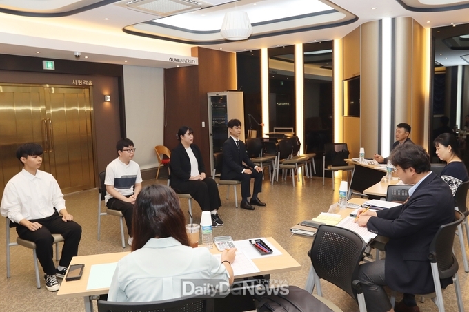 자기소개서 및 모의면접 콘테스트 개최