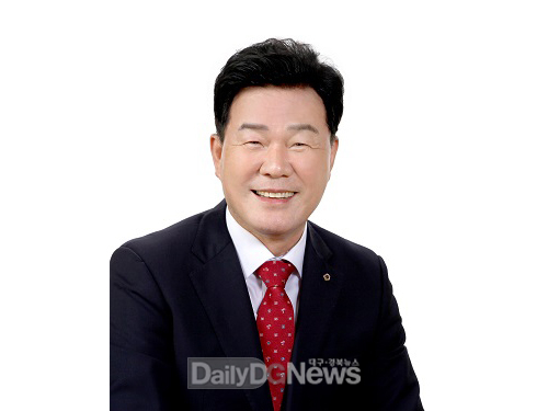 윤승오 교육위원회 위원장(영천, 국민의힘)