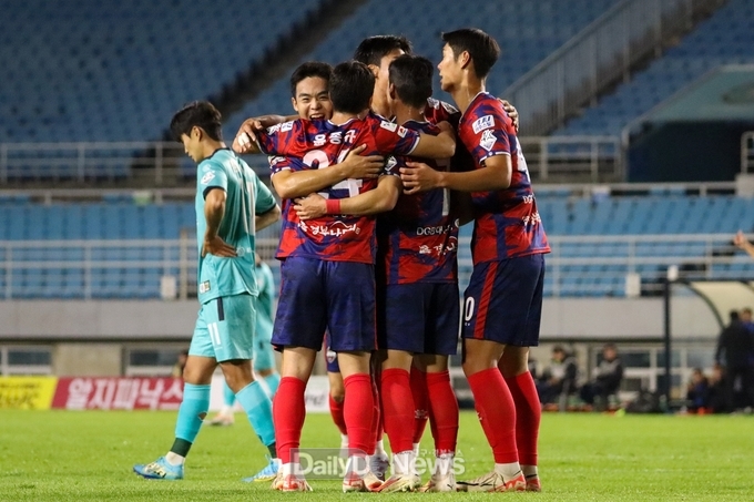 김천상무, 안산 원정 경기 7대 3 대승