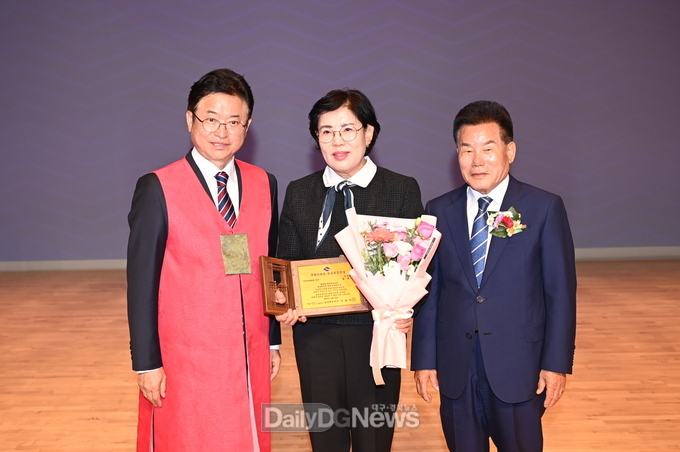 , 2023 자랑스러운 경상북도민상 윤청자